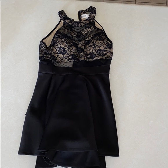 black dress - Picture 1 of 3